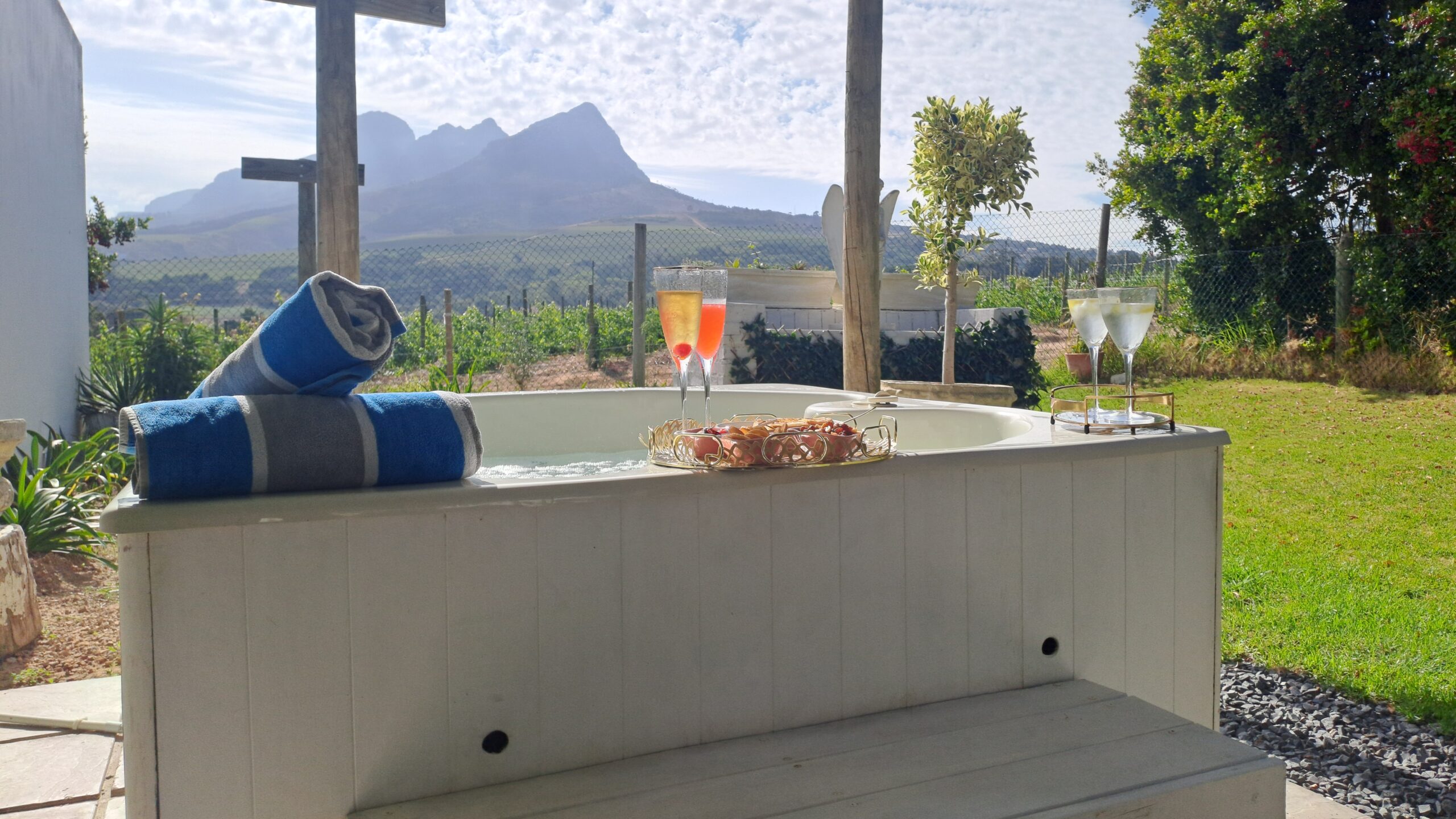 chi chis retreat and spa jacuzzi hot tub with mountain view